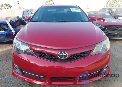 2013 Toyota Camry Se z USA, uszkodzony, nr VIN 4T1BF1FK6DU687369
